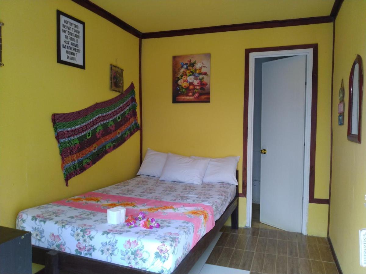 Sun Valley Hostel エルニド エクステリア 写真